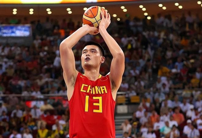 拉菲尼亚伤缺19岁小将上位!巴西战日本,内马尔替补待命看情况