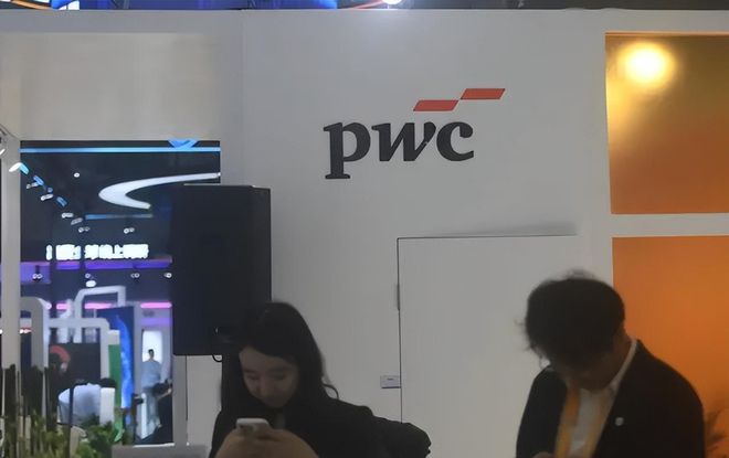 马宁留任世界杯淘汰赛!中国裁判再破局,这次能吹主裁吗?